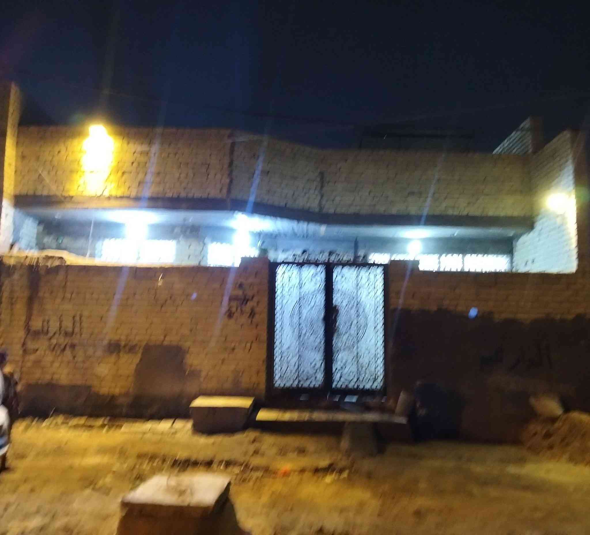 بيت بلدسيم خضراء 100مربع  فوك بي بناء نفس جوه بس هيكل متوفر جميع الخدمات مي مجاري كهرباء وجي يشتغلون بلمنطقه تتبلط بيت خير من الله    تواصل ***********
