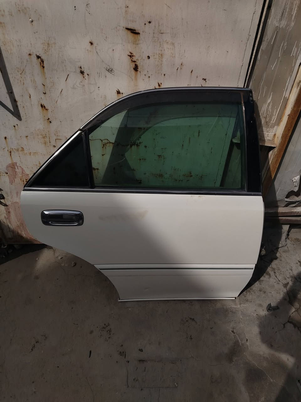 بيع بيبان ملكه كراون ياباني العدد 7 بحالة جيدة جدا العنوان بغداد الشعب رقم الهاتف ***********
