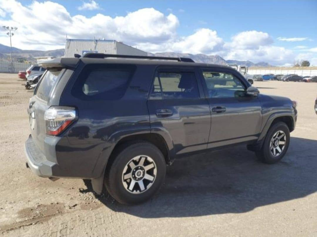 🚨 تنويه مهم
هذه السيارة معروضة بالمزاد الأمريكي 🇺🇸
والمزايدة والشراء تتم عن طريق مزاد دبي لمزاد السيارات الامريكي 🇮🇶
───────────────
📅 تاريخ المزاد: 
الاثنين :12/1/2026
💰 السعر: يتحدد في المزاد 
 2025 TOYOTA  4RUNNER SR5 PREMIUM 
الممشى:20,406 mi

🛠️ المحرك 4.0L/6
───────────────
📍 نظام تتبع مباشر: تشوف سيارتك لحظة بلحظة
🚛 تخليص كامل عن طريق الشركة بضمان.   
ملاحظه جدآ مهمه شركتنا وفرت إلى زبائنا الكرام أن يكون دفع المبلغ بشكل دفعات لحين وصول السياره الى ميناء ام قصر 
───────────────
📞 للتواصل:
📲***********
📱 ***********
📍 موقع البصره تقاطع المشراك مقابل مستشفى المواساة
