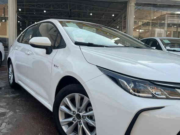 شركه جبل عرفه لتجاره السيارات 
🚘 كورلا هايبرد 2025 الشكل الخليجي
COROLLA HEV 2025 🚘

📜 اليكم المواصفات 👇
🚘 خليجي 
🚘 زيرو
🚘 الموديل 2025
🚘 سعة المحرك 1,8L
🚘 مرتبط بناقل حركة أوتوماتيكي 
🚘 عدد AIR BAG 8
🚘 سلايد رووف
🚘 لايت زينون + LED
🚘 حجم الاطار 205/55R16 
🚘 ويل كب 16
🚘 مفتاح التشغيل بصمة
🚘 دشبول ديجيتال 
🚘 شاشة اصلية
🚘 كاميرا 
🚘 المقاعد مخمل اسود
🚘 تتسع المقصورة ل 5 ركاب
🚘 مثبت السرعة Cruise
🚘 تحديد المسار
🚘 المودات والأوامر الصوتية
🚘 فحص أنظمة السيارة 
🚘 حساسات ضغط اطارات 
🚘 تبريد شاشة
🚘 قطعتين تبريد
🚘 هاند بريك بصمة
🚘 نظام مانع الانزلاق 
🚘ا ISOFIX    ايزو فكس
🚘 اوتو هولد Auto Hold 
🚘 اشارة في المرايا الجانبية
🚘 مخرج منفذ الطاقة
🚘 ا  Bluetooth 
🚘 تطعيم الدواخل ألمنيوم 

💵 السعر 21  مليون🔥 و600,ألف 🔥 
💵 السعر شامل الدلالية
ـــــــــــــــــــــــــــــــــــــــــــــ

📍 معرض جبل عرفة لتجارة السيارات بغداد الكريعات شارع الوقف السني 
(

📳 خدمة الزبائن / ***********/ ***********/ ***********
