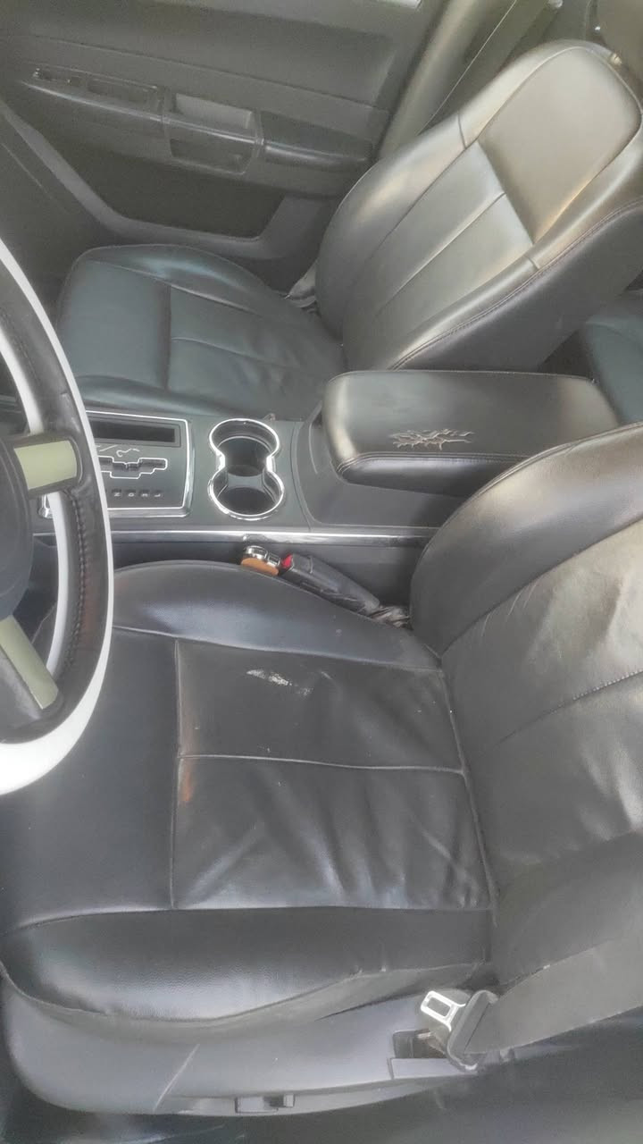 السلام عليكم أوباما ١٠ اصل للبيع جاهزة من كلشي بدون حادث فتح باب وجاملغ بدون حادث بسمي تحويل ثاني يوم هزة جديدة سنويه ل31 مكاني الكوت مركز المحافظه السعر 120 او مراوس حسب القناعه  وبي مجال شي قليل وكلشي موجود بالسوك خاص مامتواجد اتصل عالرقم *********** /*********** /
