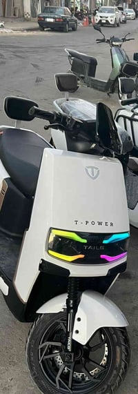 دراجة شحن للبيع شركة طالج السعر 900 وبيهه مجال  تصل 07762004821 078810...