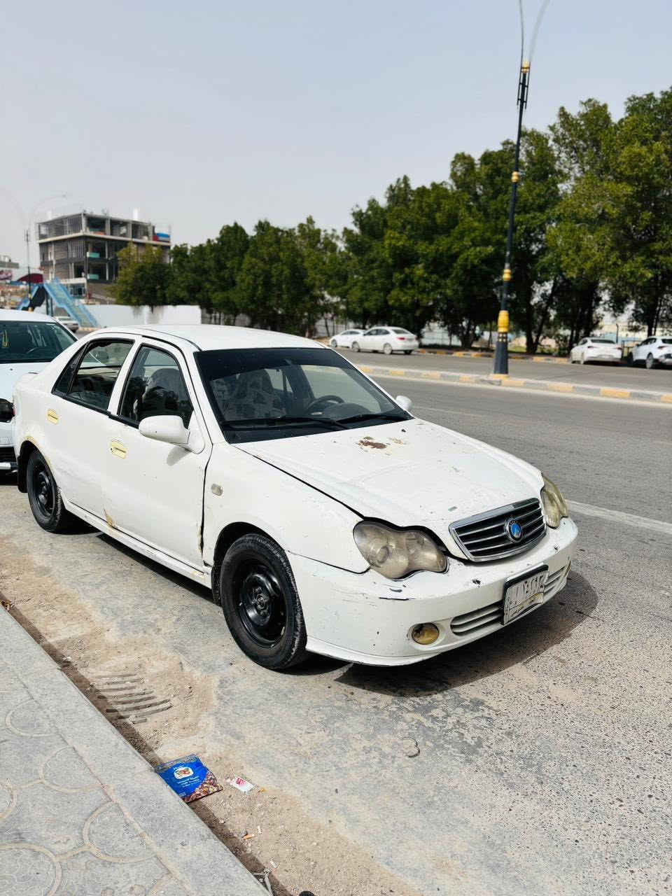 السلام عليكم
سياره  سيكي موديل 2012 مكفوله من الضربه كما موضح في الصوره مكينه كير مكفول حداديه جديده  غرامه مصفره العنوان نجف كوفه حي ميسان سعر 25وبيه مجال للشراي  الرقم بي واتساب ***********
