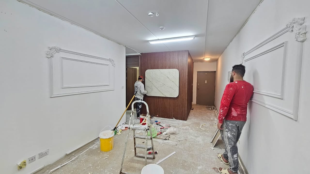 مساء الخير جزء من عمالي 
صبغ درجه اوله 
جمسن بورد 
تغليف ورق جدران 
بديل رخام 
و بي اسعار مناسبه أي ستفسار 
*********** وتساب واتصال
