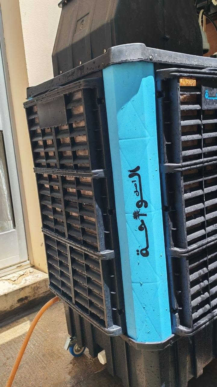 بسم الله على بركة الله 
يوجد مبرده كنفيره للبيع بعدها جديده مامستخدمه شي قليل سعرها ٣٧٥ الف ماشاءالله خوش تبريد بيها معروفه
***********
