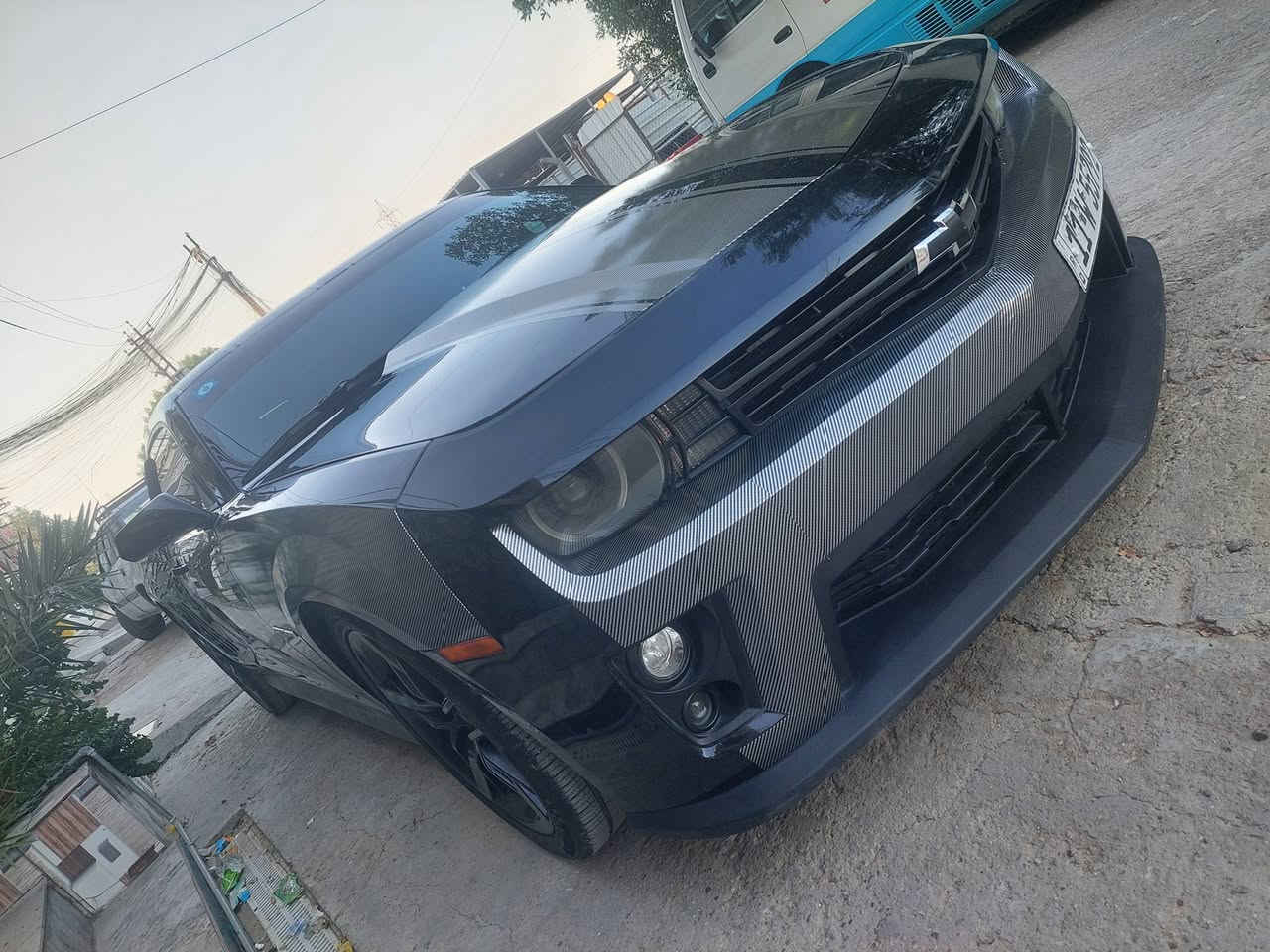 للبيع ٢٠١٢ فول مواصفات موصفات الخمسهاو اربعينيه معروفه المكان بغداد السعر ٩٥ اوبيه مجال رقم الهاتف ***********
