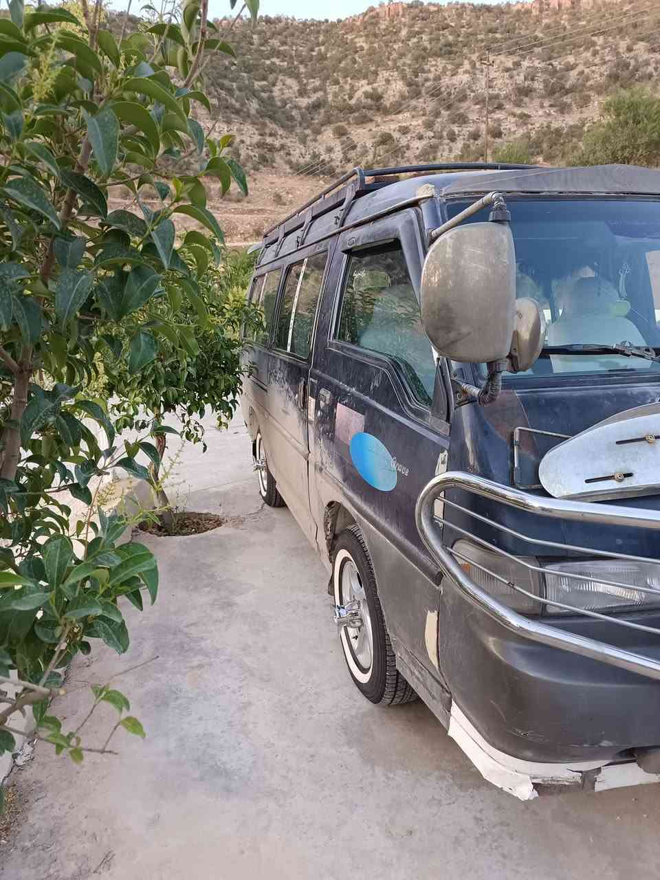 كيا هوندا  موديل94 نينوى رقم ألماني باسمي حصة كازبيها سنوية27تنتهي مرور وهيئة صفر محرك بي  نفخ سعر 55بيها مجال قليل هذا رقمي***********
