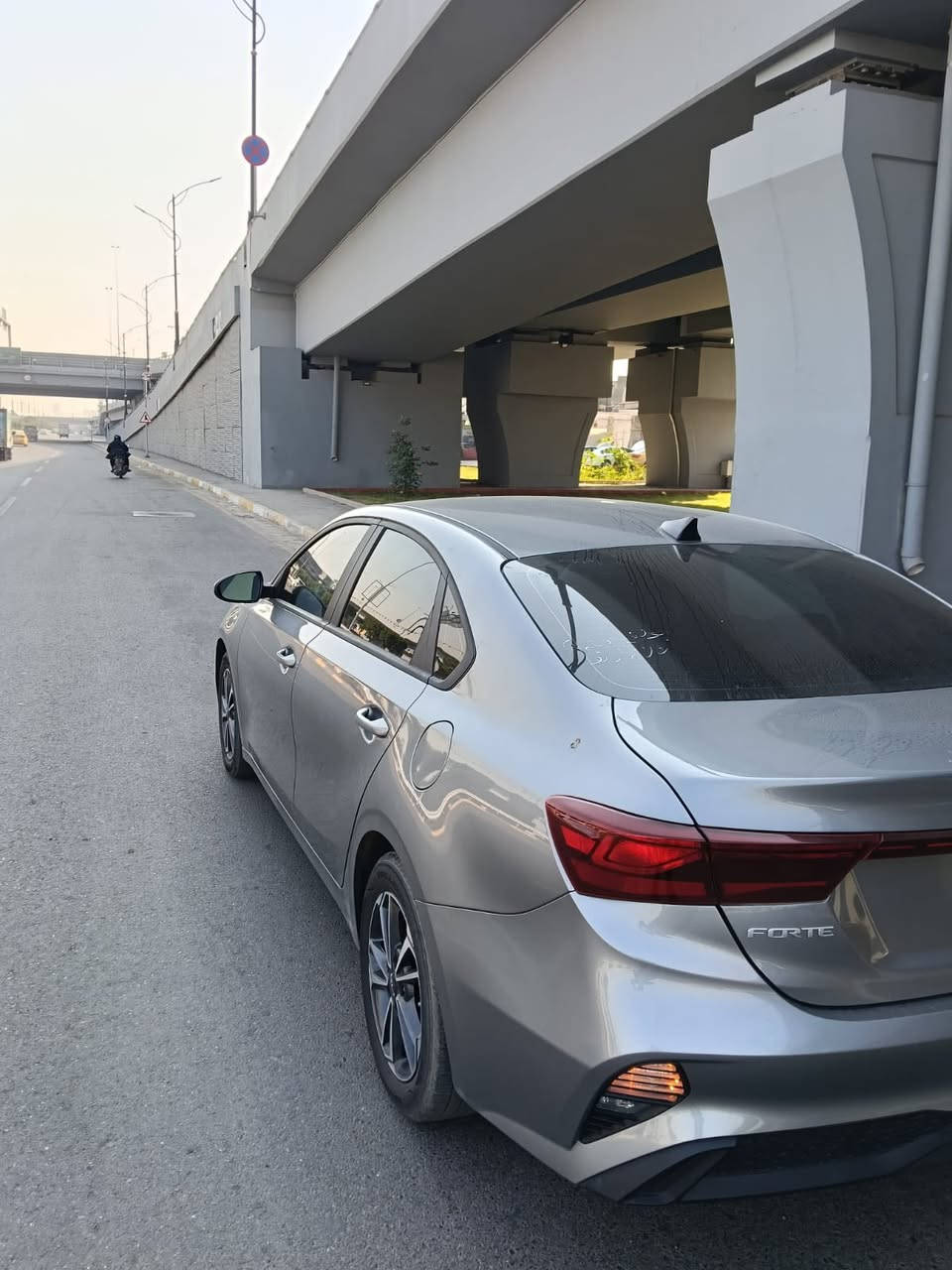 كيا فورتي نص فول
موديل 2024

وارد امريكي السياره دخول جديد ما مرقمه بعدهي

حادثها باب الخلفي اليمنه والبنيد شويه متضرر وموضح بالصوره ومكمل السمكره مالتها ومبدل باب امريكي نقصها بس الصبغ كما موضح بالصور

بدون دواخل بس الايرباك مال الدركه طاك 

ماشيه ٢٣ الف

مواصفات

محرك 2000 دوش المرغوب

شاشه

تحكم ستيرن

انضمه قياده

رادار امامي خلفي

نقطه عمياء

كير مكينه تبريد تدفئه حداديه بدون اي نقص
السعر 150$ وبيها مجال بسيط 

مكاني بغداد - الحريه
***********

واتس او اتصال
