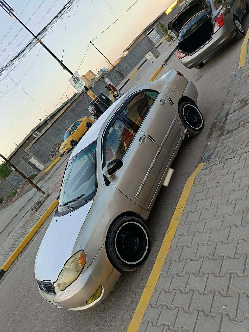 كورله موديل 2002 رقم وسنويه وهزة جديده مصبوغه جماليه فول واحد على واحد كشن جلد مري شفط سلايت طكتين تبريد بيانو 🎹 
تخم تاير ويل اسود مكينه 2000 اقتصاديه بشكل داخل بيجي صاج مسجل بلادي سماعات سستم صوت اواكس للبيع السعر 78 وبيهه مجال حك الشوفه مكاني بغداد وهذا رقمي للاستفسار *********** ابو الحسن
