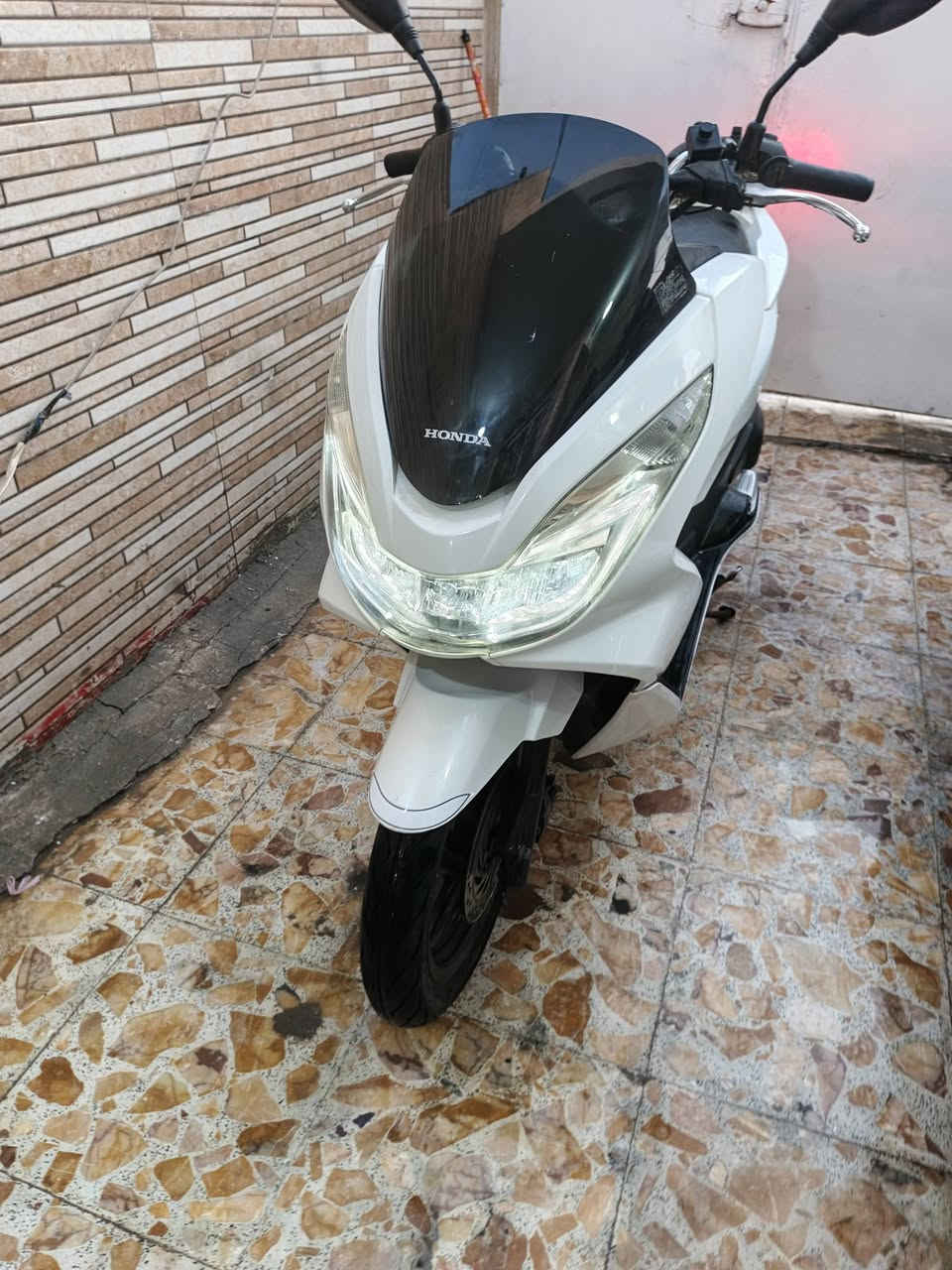 ياباني مكينه اكلجات كفرات كله بلاديه مكينه ١٥٠ أوراق المزاد وعدد سويج اثنين وياهه مكاني بغداد ***********
