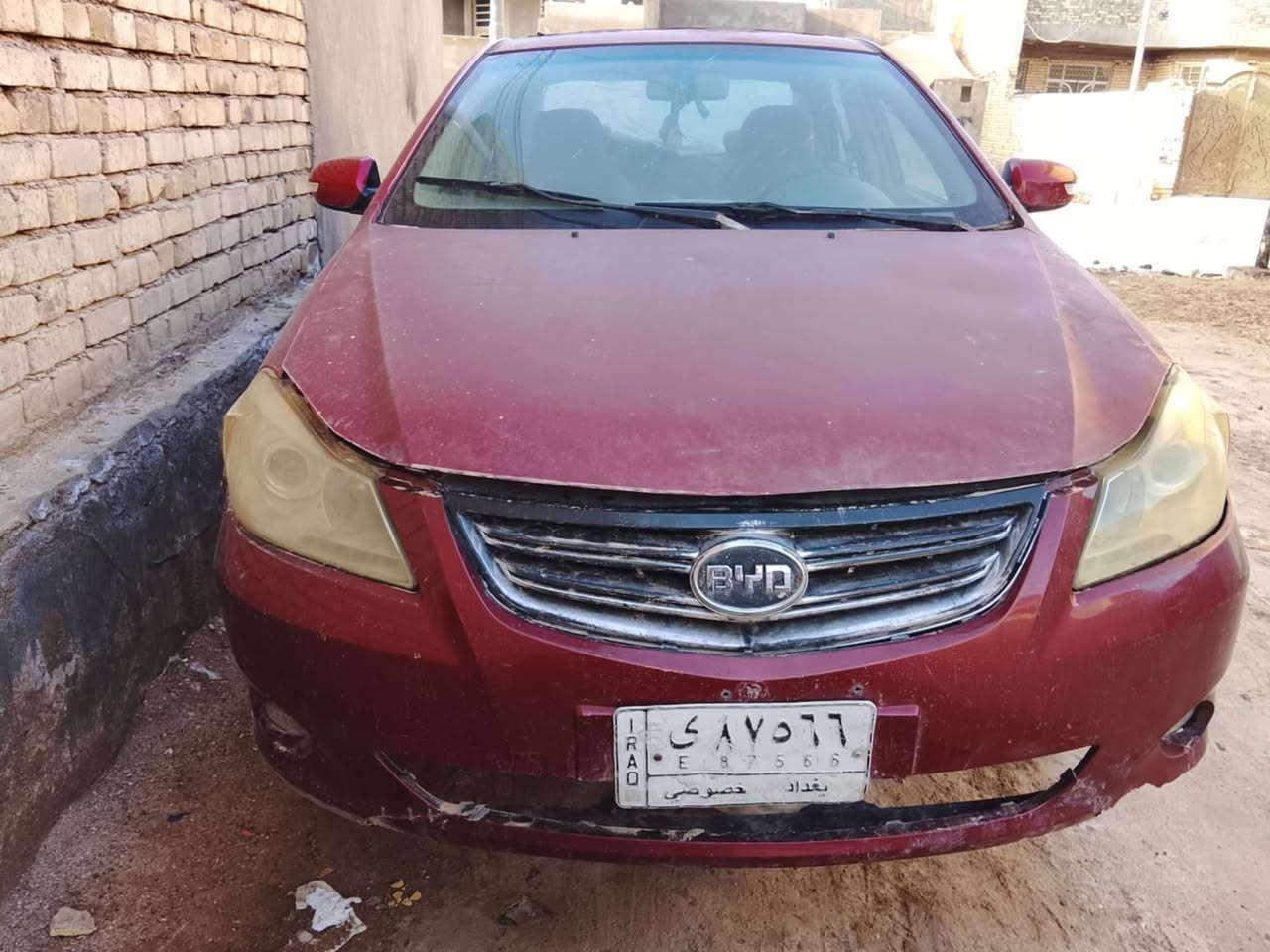 عند هاي السياره بي وايدي  كوم حديد    يعني بدون راعي لحم على بريه  كيره كايم  محرك نظيف سياره تجي تسحبه تحمل بعد انت   السعر ٢٠ اوبيه مجال او مراوس اب سياره بس كون بيه راعي  العنوان واسط الكوت حي الحكيم ***********واسط
