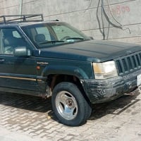 جراند شيروكي • محرك ٣٠٠٠ • جديد