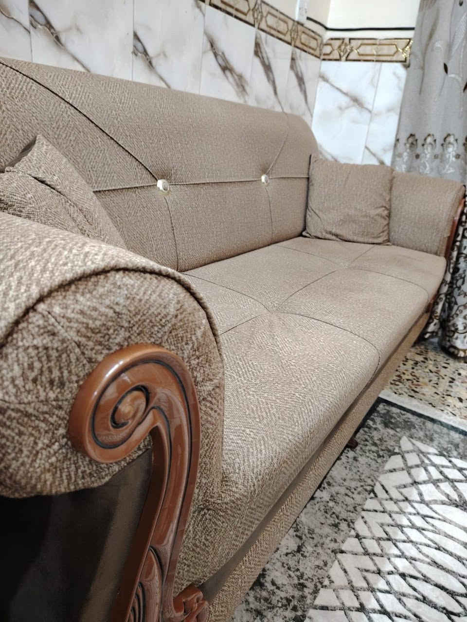 تخم ٨ مقاعد بدون كراسي سعر ٣٧٥ بلديات ***********
