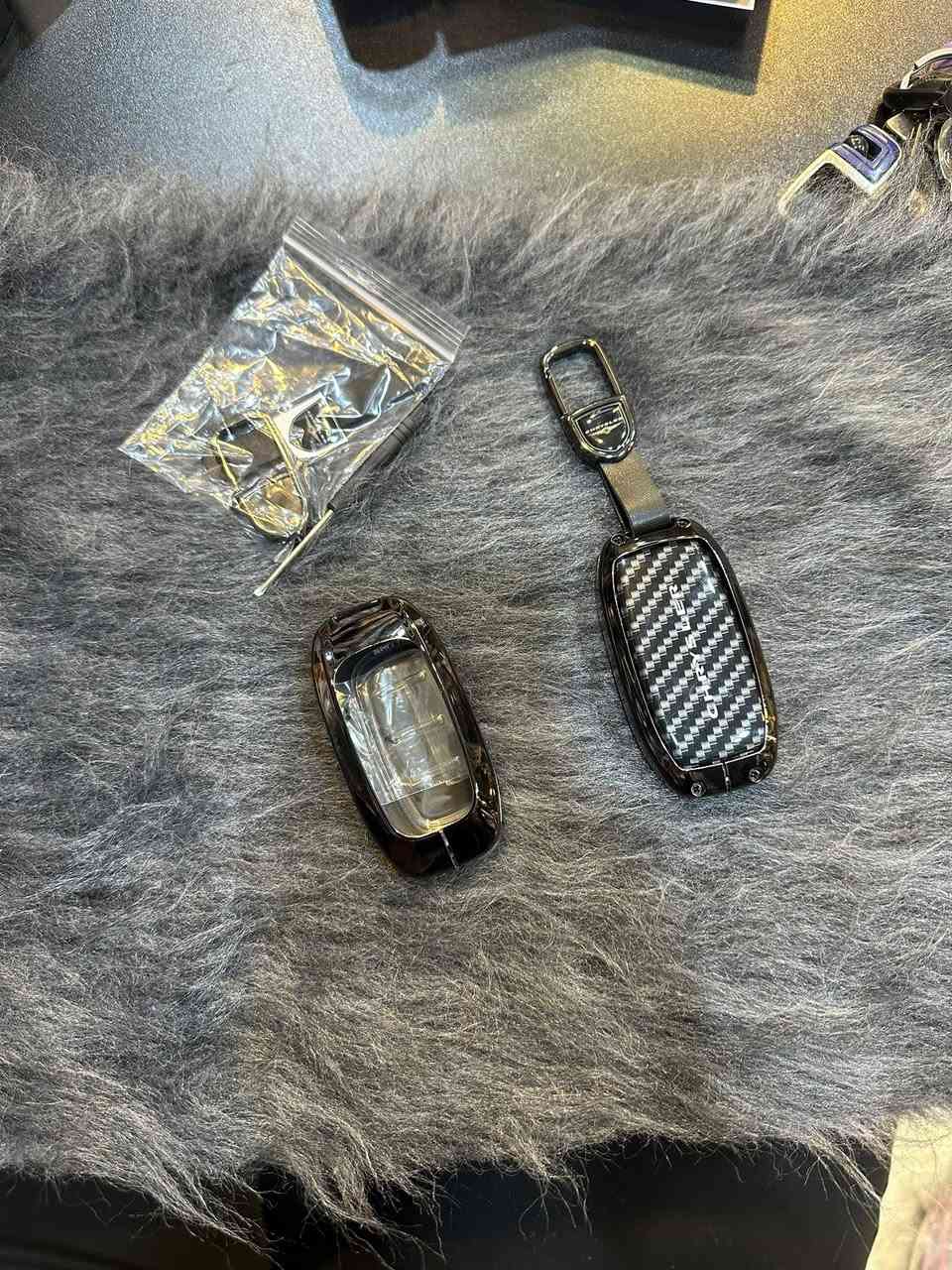 سلام عليكم متوفر غلاف بصمه كاربون دزاين حديثه خاص باسفيكا غلاف دشبول بردات الاحجز ولاستفسار الاتصال ***********
