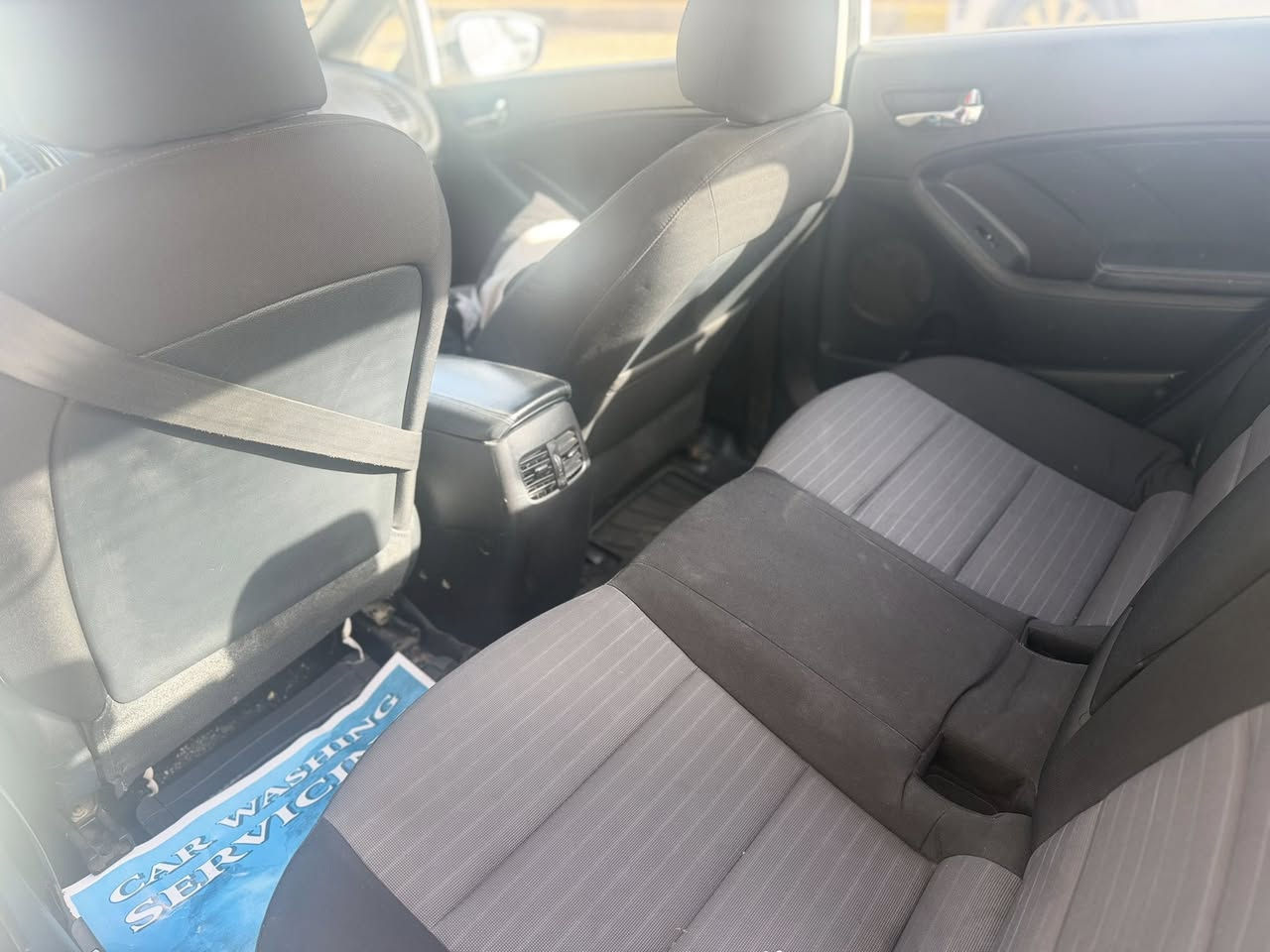 السلام عليكم
سيراتو 2014 خليجي 
مكينة 1600
سلايد 
حساسات امامي خلفي
شفتات استرين
اشاير بالمري
قطعتين تبريد
ماشية 128 
بيه بارد باب الصدر من جوة وجاملغ امامي
السعر 118 
هزه بشهر 4 تنتهي و السنوية ب2030 تنتهي
مكانه بغداد البياع
***********
