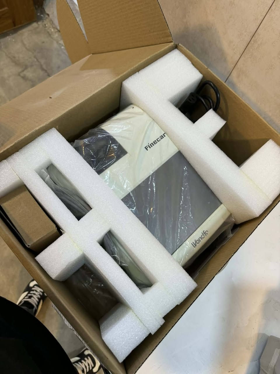 السلام عليكم 
جهاز فاينكير جديد للبيع بسعر مناسب 

***********
