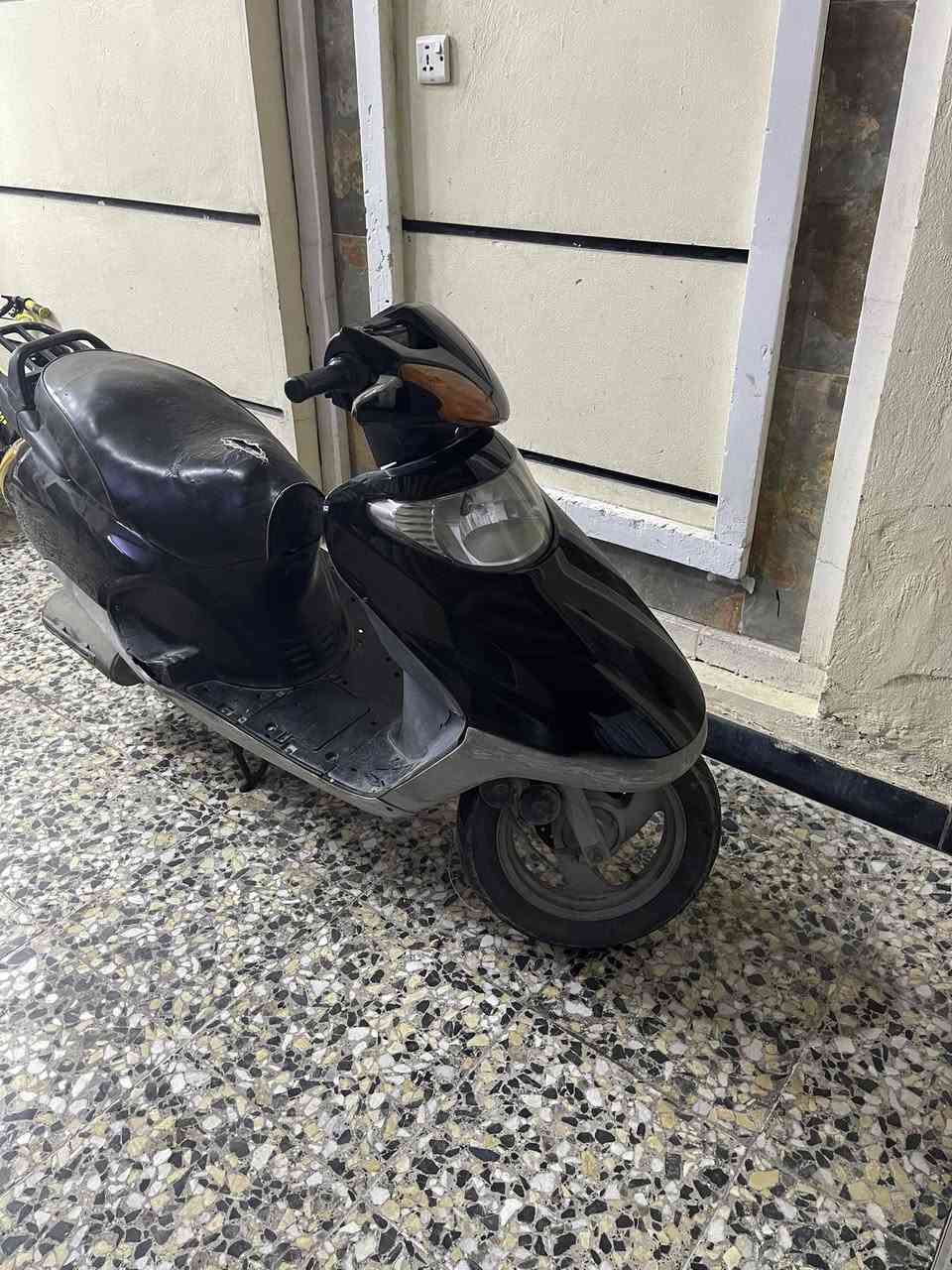 السلام عليكم دراجه سبيسي امشيه بيه طلع بيه صوت وطفت ابيعه على وضعه الهندر لاغيه فقط سلف تشتغل سعره ٢٧٥ مكانه بغداد الكماليه


**إذا كنت صاحب هذا الإعلان وتريد حذفه لأي سبب، رجاءا أرسل رسالة إلى الدعم الفني**