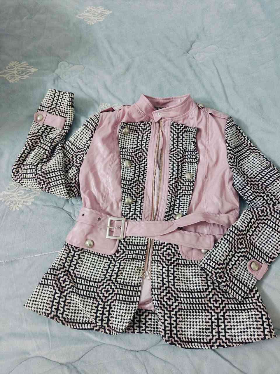 قطع اخو جديد والقياس 38 و 40 تلبس سعر قطعه عل 10 الف توصيل فقط عندي


**إذا كنت صاحب هذا الإعلان وتريد حذفه لأي سبب، رجاءا أرسل رسالة إلى الدعم الفني**