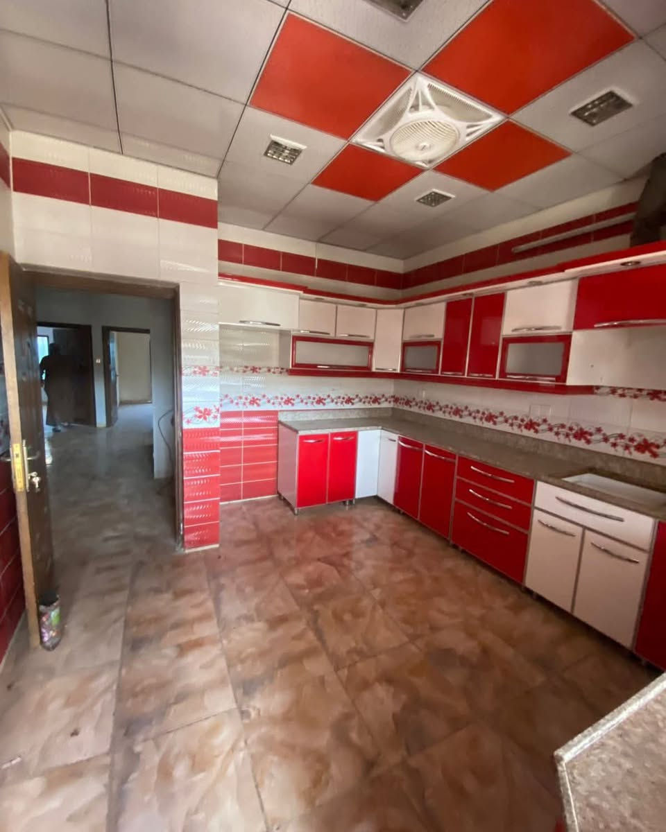 🏠اعلان اعلان
دار للبيع
موقع مميز
~~~~~~~~~~~
📄طابو ملك صرف
🧱بناء درجه اولى
~~~~~~~~~~~~
راحه بال✔️
استقرار✔️
هدوء✔️
~~~~~~~~~~~~
📐المساحه:-150م
📐الواجهة :-7.5م
~~~~~~~~~~~
📍الموقع :تسعين
قرب حضانه العائلة
سنه البناء 2015
~~~~~~~~~~~
💸السعر :-علق ب(تم) يوصلك السعر مناسب 
~~~~~~~~~~~
الطابق الاول  يحتوي:-
كراج+ استقبال +مطبخ 
غرفتين نوم+هول+صحيات
~~~~~~~~~~~
الطابق الثاني يحتوي على:
غرفه نوم+هول
~~~~~~~~~~~
للاستفسار اكثر الاتصال على
***********📱
~~~~~~~~~~~
نستقبل جميع العروض 
🏠السكنيه  🏛️التجاريه
