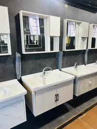 إلى وكلائنا في العراق وصول لدينا مغاسل رئاسي حجم89cm إلى شركة جه نكين ...