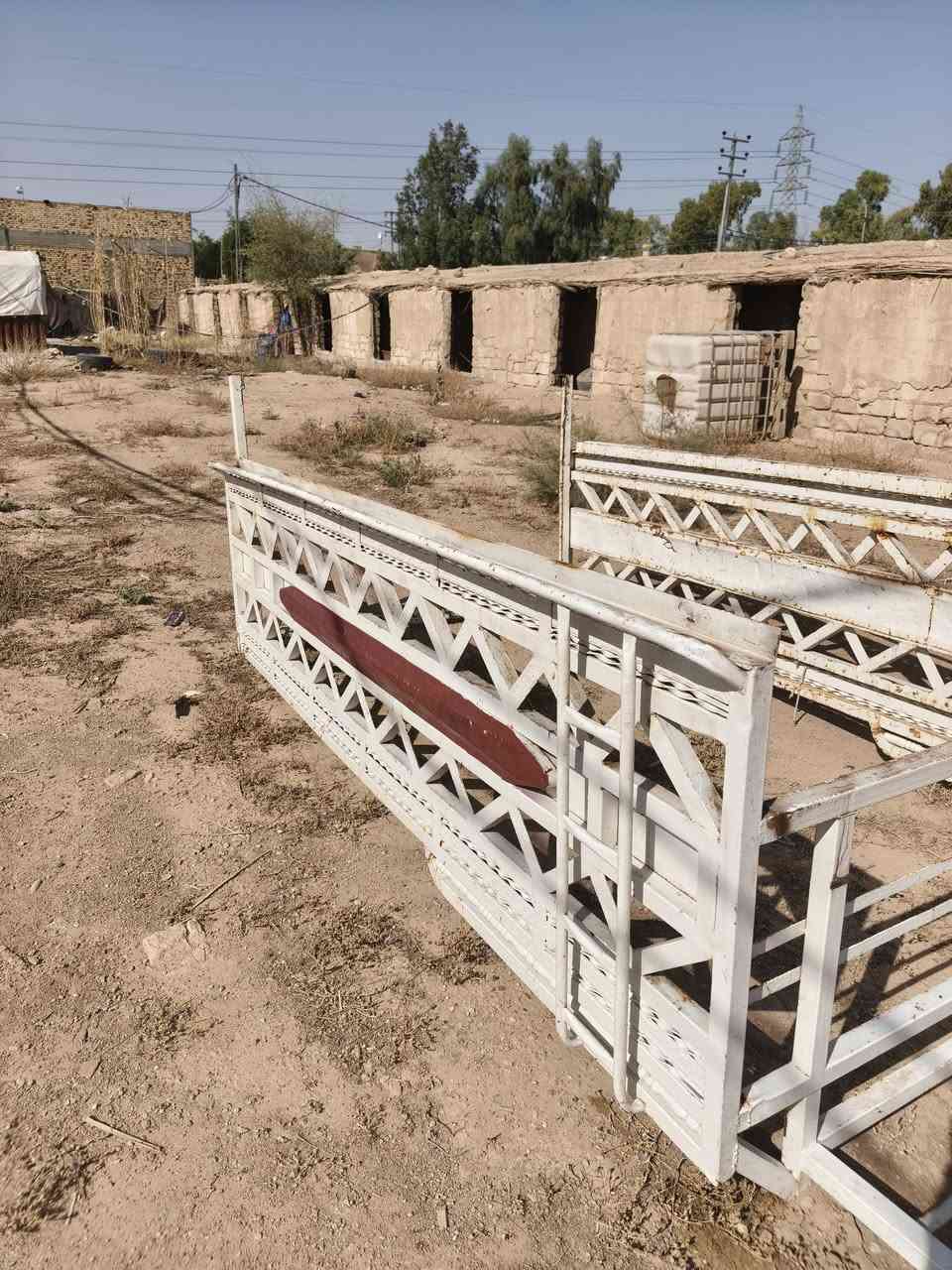 السلام عليكم
(محجر كيه حمل نثيه)  للبيع محجر نضيف تسگام جديد 
السعر ( 275 الف) وبي مجال بسيط 
مكاني النجف الأشرف
***********
