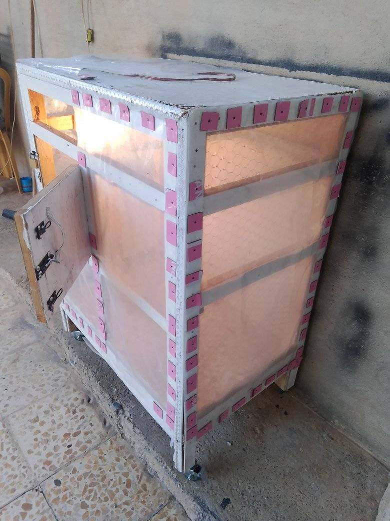 قفص نظيف للبيع سعر 20 رقم الهاتف بها مجال‏‪0751 136 2428‬‏
