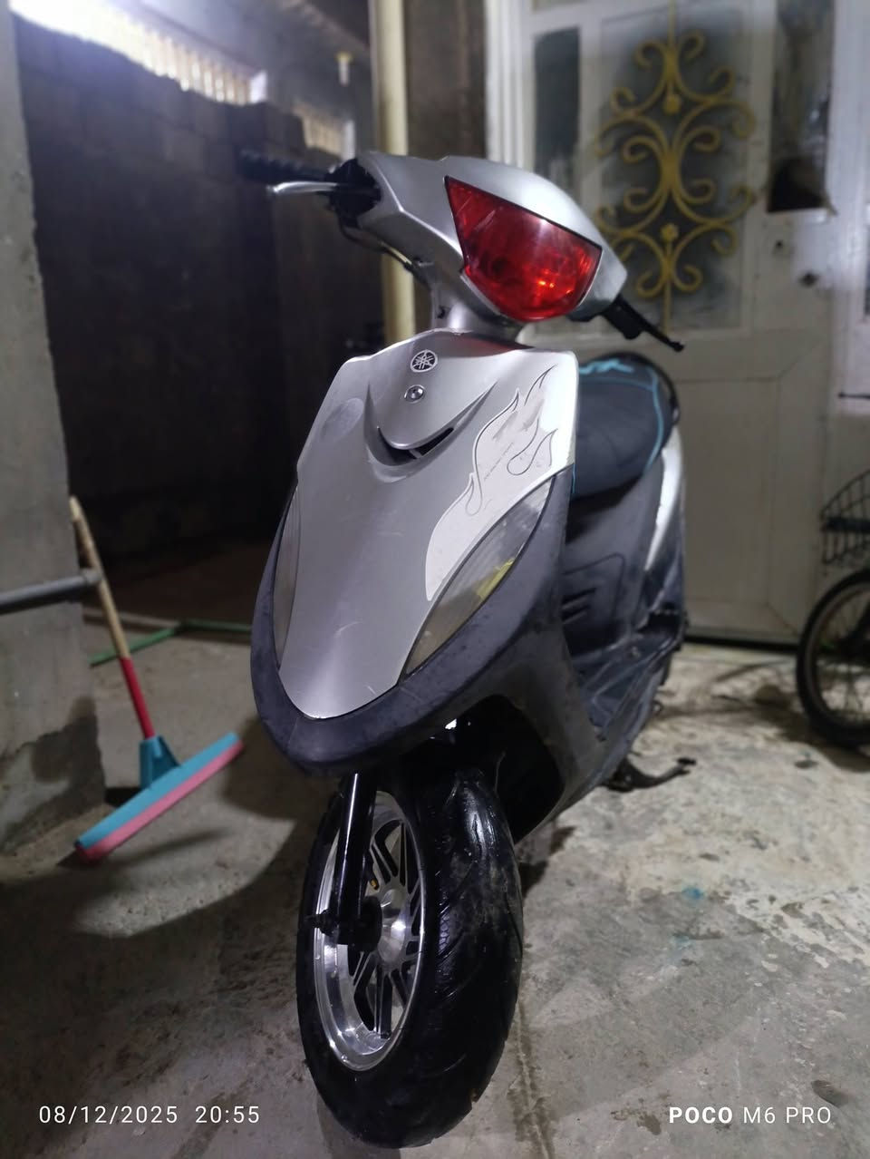 ماكس عدله للبيع
السلام عليكم ماكس عدله للبيع من الأخير دراجه ماعايزه برغي واحد
1_بوشه55مكينه إقلاع شلعه تاكل الكاع اكل دراجه شلعه ومعدل
2_وياله رياضي شوفت عينك
3_صالنصه رياضيFMام الطگه
4_كفرات اصليات مختمات سوادات ملح
5_باتري جديد
5_سلف رياضي 55
6_تخم تايرات جدد "7_كهربائيات كلها شغاله
بين(دراجه مفوله على اخر حبايه)
السعر750 وبيها مجال حگ الجيه.....مكان بابل الكفل***********موجود فقط واتساب
