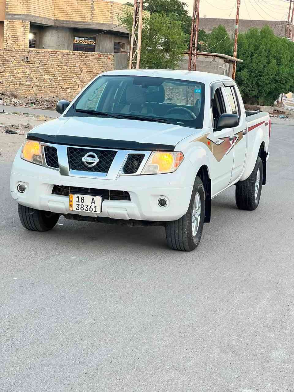 السلام عليكم نيسان فرونتيره موديل ٢٠١٣ رقم انكليزي هزه وسنويه ورقم جدد مكينه كير صدر تخم تاير تبريد ثلج شاشا كبيره كامره سستم صوت يخبل  دواره حساسات تحكم ستيرا ويل كب مري شفط بدي طويل وباب كبيره صرف بانزين يخبل
تحويل مباشر مصبوغه عام بدون حادث جماليه حادثها من كدام تصليح للبيع او مراوس شعندك نزل السعر ١١٠ مكاني بغداد وهذا رقمي للاستفسار ***********. ابو العز
