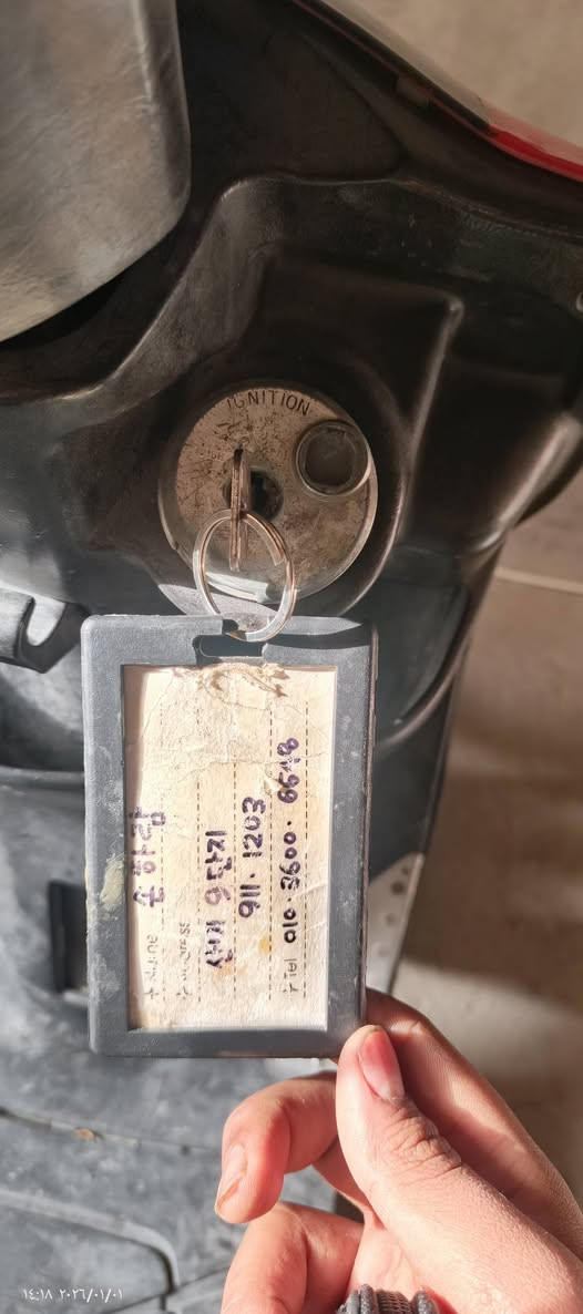 دراجه ماكس ياباني نكره سلف مكينه ما مفتوحه بلاديه المكينه خرسه بمعنه الكلمه وسريعه ورزنه حلوه السعر 625وبيه مجال العنوان البصره تنومه رقم الهاتف ***********
