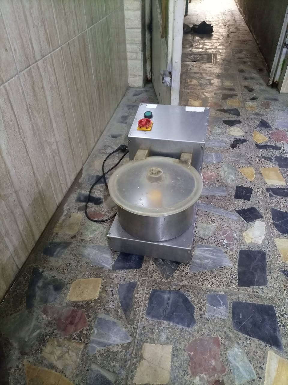 خلاط حمص بطحينة
5 لتر صناعي
شرط النظافة وعلى الفحص
سعره 225 الف قفل
بغداد الطالبية
***********
الشراي يتصل بي واتساب
غير متواجد علئ الفيس
