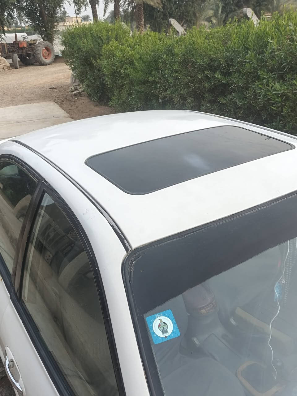 سلام عليكم لبيع سوناته موديل 2000 رقم بغداد نكليزي بسمي تحويل ثاني يوم كير ومحرك مكفولات مصبوغة عام مكان محموديه ***********/***********
