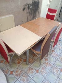 ٤ كراسي • يتصغر ويتكبر • طاولة سفرة