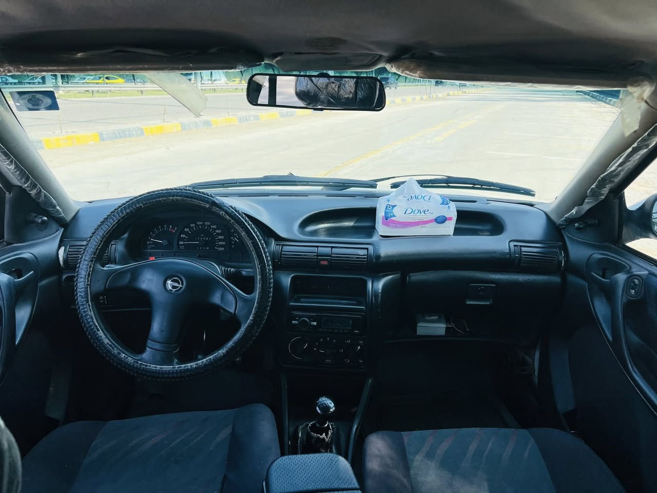 🚗 للبيع: أوبل أسترا ستيشن موديل 1993  

✔️ السنوية: 2027  
• جامات كهرباء  
• كير عادي  
• مسجل + سماعات  
• طخم جديد  
• إطارات جديدة    
• سيارة نظيفة وجاهزة للاستخدام  

📞 للتواصل: ***********
