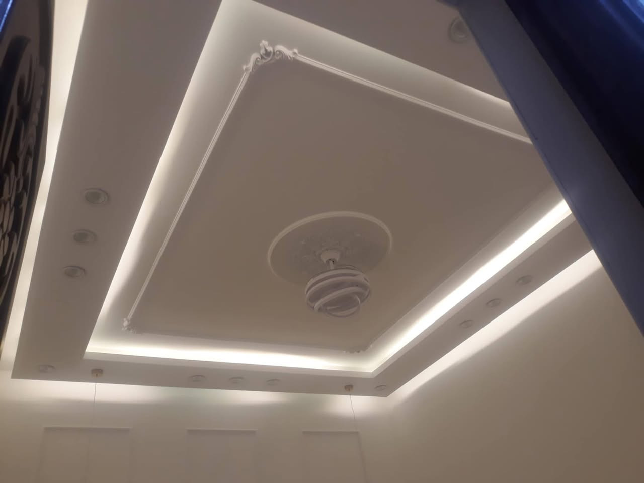 سلام عليكم ورحمة الله وبركاته
 بعض من أعمالنا الجديدة في ام قصـر 
نعمـل كافة الديكورات الداخليـة جبس بورد وگل ما يخـص الديگـور والاصبـاغ 
بكادر متميـز وبأسعار مناسبه جـدا للأستفسـار مراسله الصفحه او الاتصـال على الرقـم الخـاص بنـاا وتشرفونه ***********
