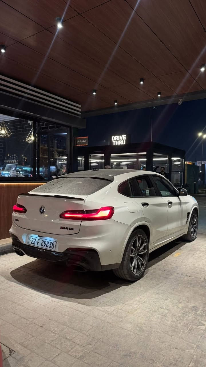 للبيع 
BMW X4 M40i M Performance 
 موديل 2021
 Stage 2
  عليها داون بايب من شركة VRSF موصي من امريكا تحب مع الداون بايب او تحب مع الحجر الاصلي البلادي
 داخل كاربون فايبر بالكامل عليها 
• الحادث: كلين تايتل (بدون صبغ، بدون إيرباك، مكفولة من الشخط).
• المحرك: B58 الشهير (6 سلندر Twin Power Turbo).
• الممشى: 61,000 ميل.
• الصيانة: صيانة دورية عند "منتظر أوتو"
 باتري جديد ، دسكات جديدة ، دهن كير ومحرك جديد ، وجميع الفلاتر وكل القطع اصلية BMW GENUINE 
المواصفات والإضافات (جميعها أصلية):
• داخل أحمر ملكي مع كاربون فايبر أصلي (شركة).
• كاميرات 360، داتا شو، نظام صوت Harman Kardon.
• قيادة شبه ذاتية، بانوراما، وجنطة شفط.
• شاشة عدادات مبرمجة X4M Competition.
• دكم وضعيات M1 & M2 مع شفتات كاربون فايبر مغناطيسي.
• تحديث الشكل الخارجي بالكامل لنسخة M بقطع أصلية.
الموقع: بغداد - حي الجهاد.
السنوية: رقم أربيل باسمي، تحويل ثاني يوم.

للتواصل: ***********
