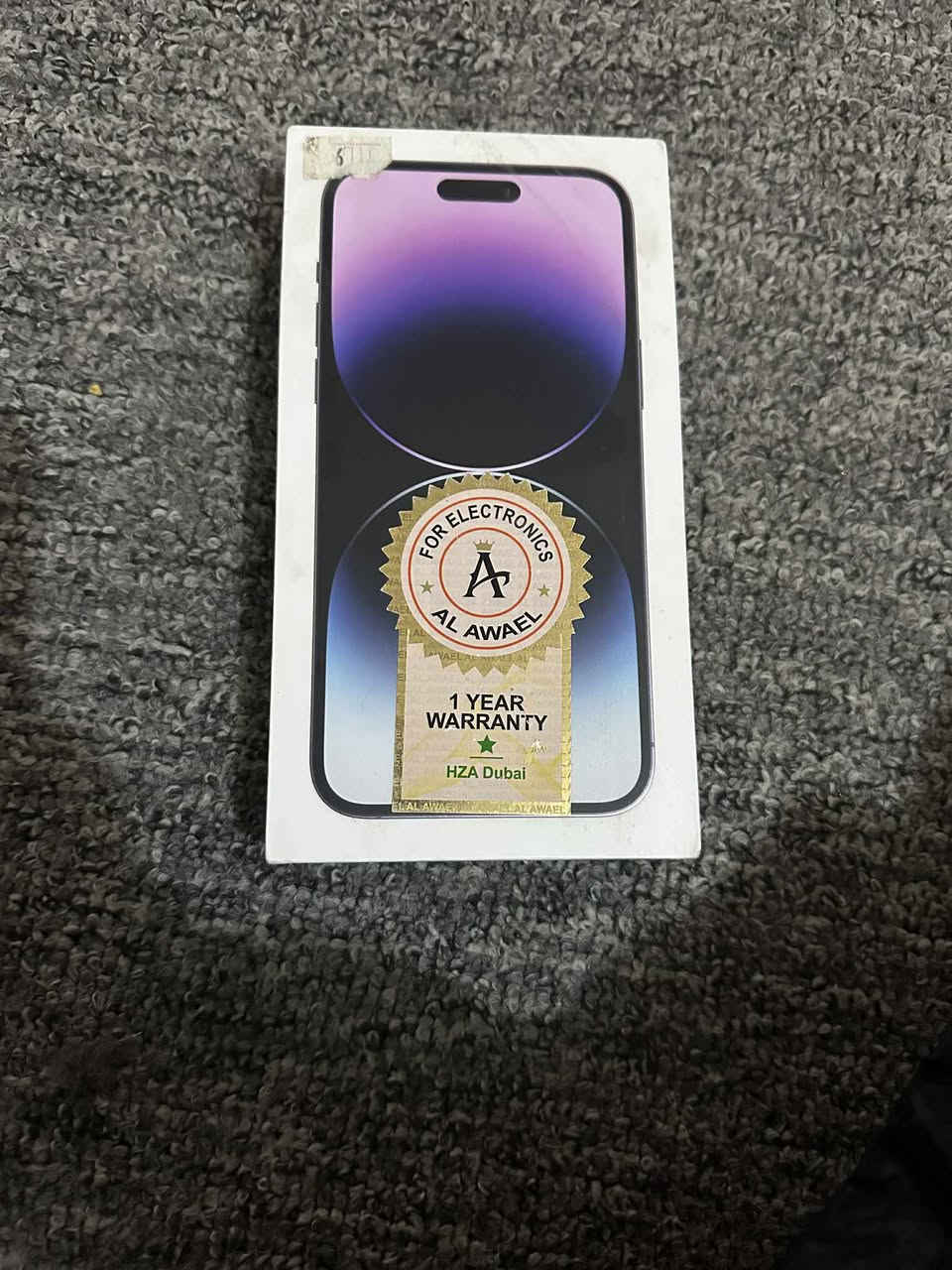 سلام عليكم شباب ايفون ١٤ برو ماكس ذاكره ٢٥٦ بطاريه ٨٠ جهاز شخط مابي نضيف هواي مبدل فقط شاشه الاصليه وكلشي شغال موجود جميع ملحقاته وموجود وصل الشراء السعر ٦٥٠ وبي مجال عنوان بغداد ***********
