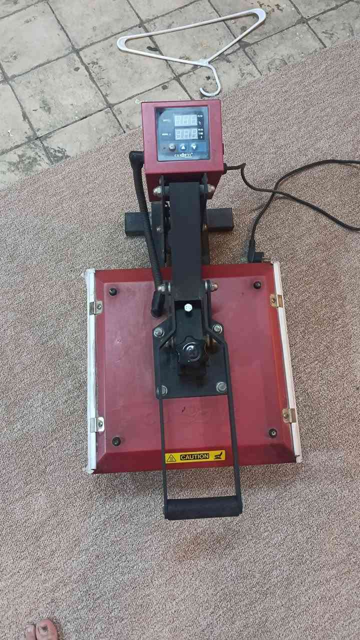 للبيع كاميو 3
مكبس حراري 
مستعمل نظيف جدا 
قيم واخذ 
***********
