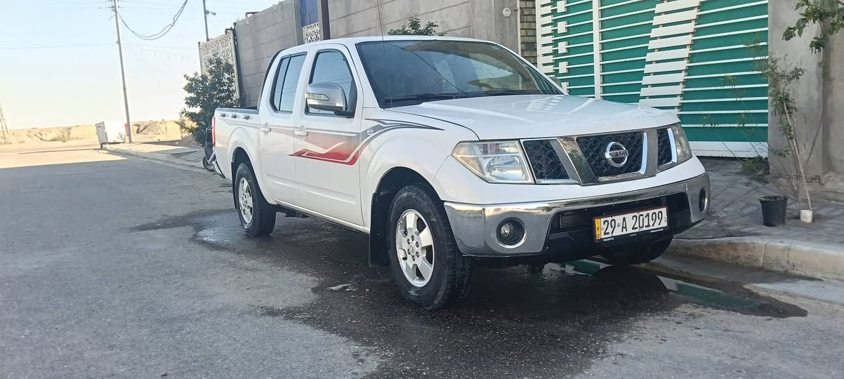 السلام عليكم
نيفارا 2010 رقم دولي تحويل مباشر هزه جديده سنويه لل31
السياره بيها ضربه بالجاملغ الكدام بدون شواصي 
مصبوغه عام 
السياره اوتماتيك مكفوله كير ومكينه وحداديه وتخم تاير 
السياره ماشيه 200
السياره احله من الصور 
اريدها ب87 بيها مجال حك الجيه
المكان البصره /قضاء المدينه 
للاستفسار 
***********
***********
