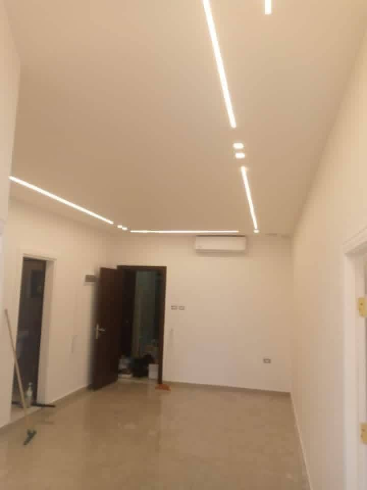 🔴⬇️يوجد تأسيسات كهربائيه سكني وتصليحات وعمل نظام ال ATS
وعمل بوردات الغطاسات
 وتنصيب الكامرات 
شغل هندسي مع كادر فني متخصص
***********
مستعدون للتعامل مع اصحاب المحلات الانشائيه لسحب المواد الكهربائيه
