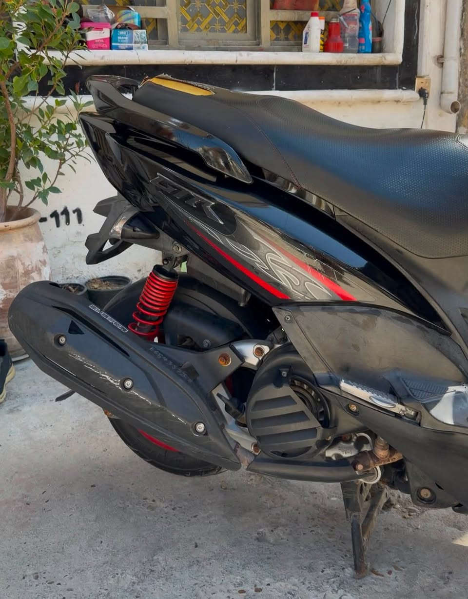ثعلب GTR جديده وكاله

شاشه ٣الوان بكيلات لد احمر واقيه مشيفه ويكلب احمر

وكاله وختم واحد وكفاله عامه بعده بالزنجار الدراجه وكاله

بغداد الحريه 
السعر خاص
***********🌹

ملاحضه .ضمان بيه سنه إذا طلعت مفتوحه لو كفر تجاري ترجع
