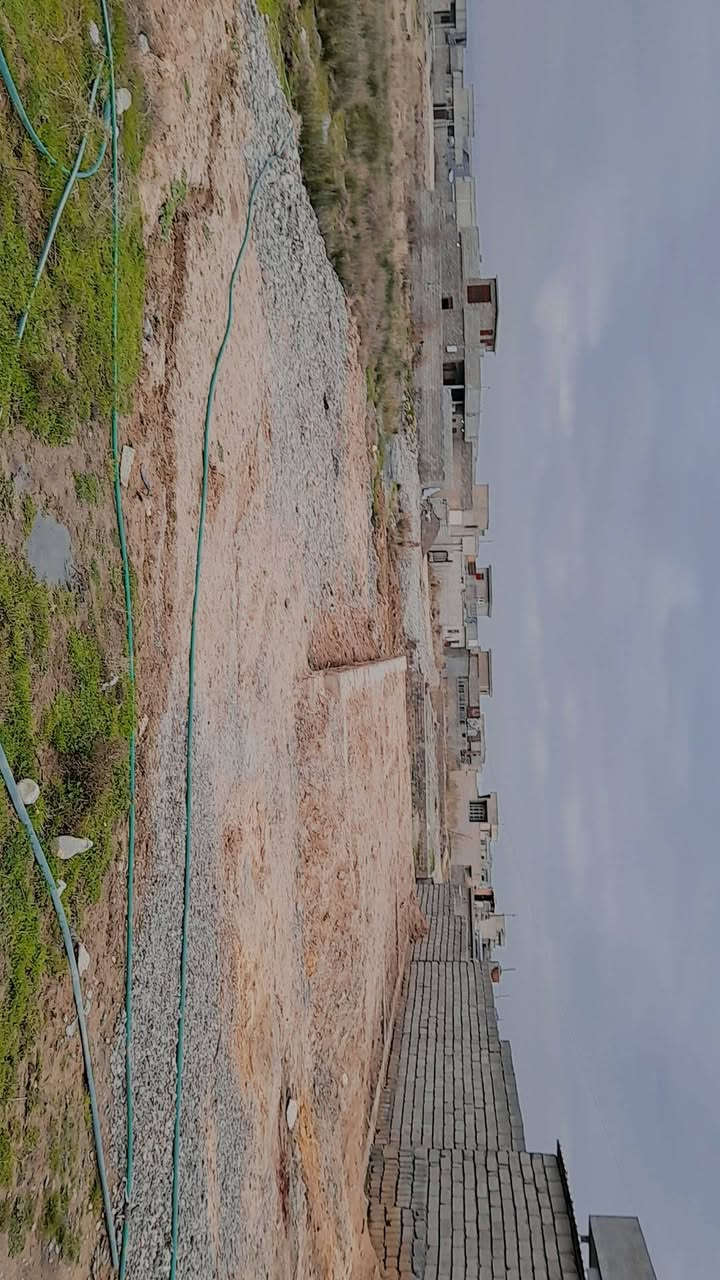 سلام عليكم اريد عندي هاي الساس الكاع 300متر اساس 150ترك الكاع150ركن شارعين عليه كاع حلوه حيل وصله كهراباء وماء قرب القصر اسود اريد اروس بكاع بل حاوي يبدل يجي خاص الكاع اريد ابدل 500متر العندو يجي خاص كون وره سيطره الشماليه


**إذا كنت صاحب هذا الإعلان وتريد حذفه لأي سبب، رجاءا أرسل رسالة إلى الدعم الفني**