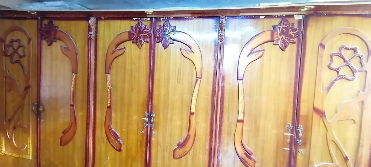 كنتور  6  أبواب مع ميز تواليت بدون مراية  السعر 75 الف


**إذا كنت صاحب هذا الإعلان وتريد حذفه لأي سبب، رجاءا أرسل رسالة إلى الدعم الفني**