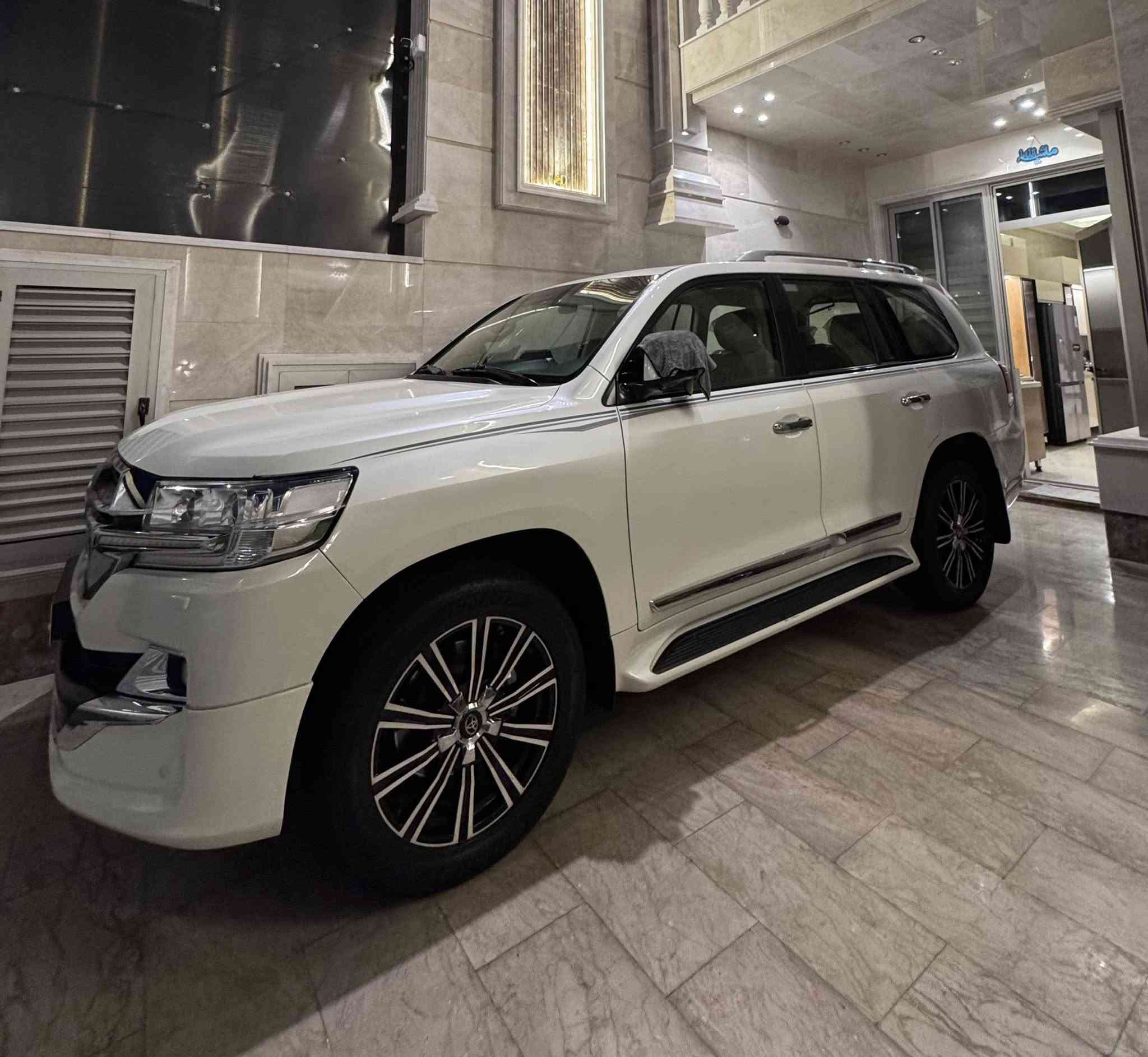 لاندكروز بريم 2017
للأستفسار ***********
