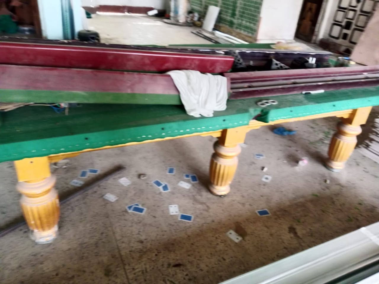 سلام عليكم برياد البيع السعر 300 وبي مجال مكان بغداد الرقم ***********
