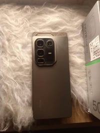 حبايب هاذ التلفون للبيع تواصل علا واتساب رقم: 07886293066