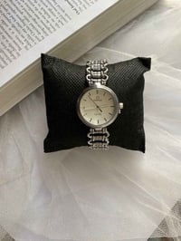 ساعة نسائية • فخامة • توصيل العزيزية