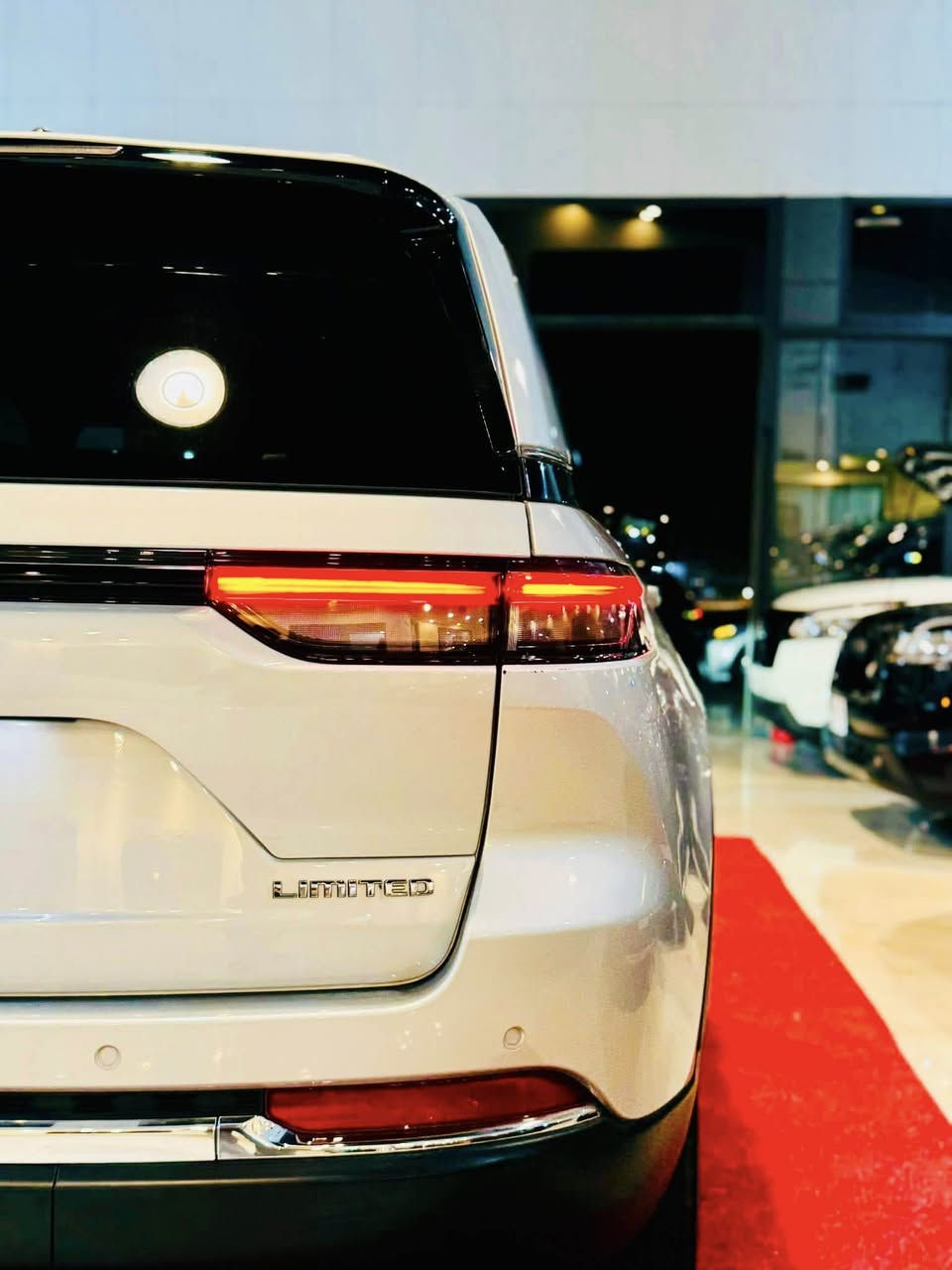 Jeep 2023 لمتد
اخوان سلاموعليكوم
فخامت امريكيهً
اخوان سياره فول ماعده فتحه
موصفات
1- كشنات هيتر
2- كشنات غزن
3كشنات تدفيه
4- كشنات خلف تفيه
5- حساس خلفي
6-حساس امامي
7-رادار امامي
8- رادار جانبي
9كامره خلفيه
10- ستيرن تدفيه
11-تبريد قطع تين
12- تبريد مركزي
13- تحديد خط مه سار
14-تركشن كونترول
15- وضعات قياده
SNOW/AUTO/SPORT/
16- ماشيه 23ميل
سياره جديده بريحت شريكه ماناقصه شي سياره كفاله
عامه
من دعاميه لدعاميه بي شبر بل جملغ مه اشر سياره كلش جديد لوك اربع تايرات جديد
عنوان سياره كركوك
استفار اتصل:***********
ملاحضه ❓ضرر سياره صور ضرر سياره موجود بل منشور /  فقط الي مه اشر علي بعد سياره مابي جكت ابره
بدون ايرباك بدون دواخل
