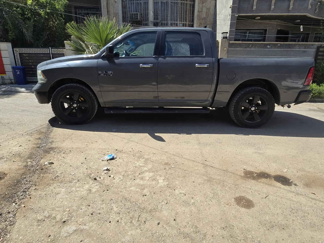 سلام عليكم
السعر 150 وبيهه مجال بسيط
للبيع صبغ عام حادثهه ٤ قطع بدون دواخل او ضرر بالشاصي 
بك هورن موديل 2016 فور ويل 6سلندر وباقي باب طويل بدي قصير 
مكان بغداد 
***********
