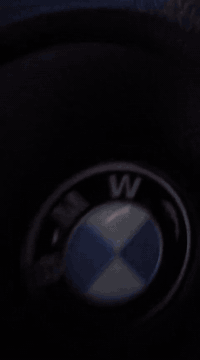 السلام عليكم  BMW 1991  للبيع حجم 735 گير عادي اصل اوتوماتيك سنويه مصفره لا غرامات ولا شي   بيها رخاوه ب الكرنك عرضتها على فيتر كال تكلف 300 الف السعر 28$ورقه  وبيها مجال العنوان ناصريه مركز 
ملاحظه رقم الماني مشروع وطني للاستفسار ***********
