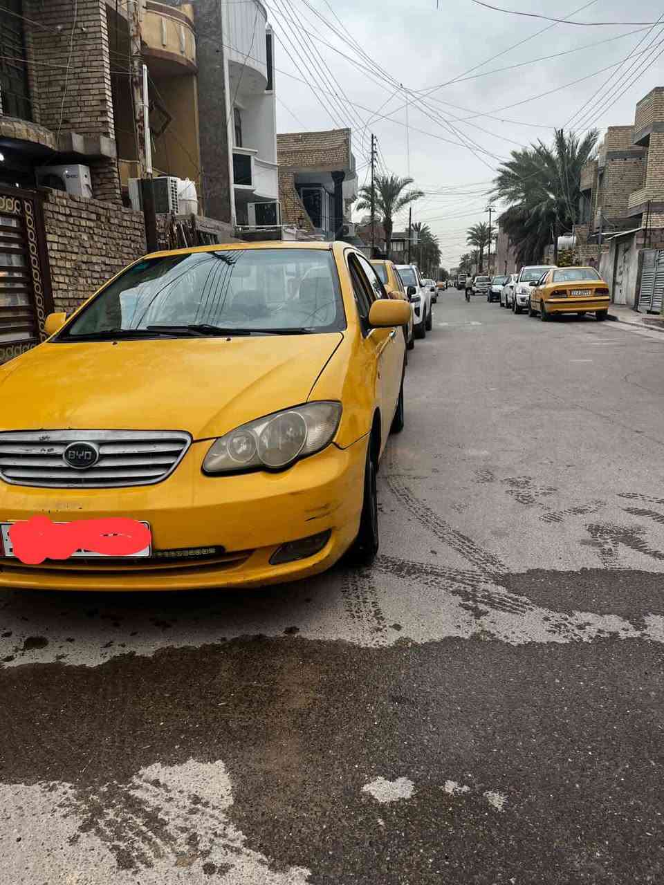 سلام عليكم. مكلف بل نشر
بي وايدي موديل13 رقم بغداد بسمي هيئة مصفرهة وذا اكو شي عليهة  اني اسد ما تعبك   كير محرك نضيفات كلش 
تبريد شغال ثلج   فتحة بل سقف
سيارة نضيفة الله شاهد 
مابيهة لا حادث ولا صبغ مجرد شوية خياسات بصيطة
داخلهة حلو ونضيف.  صدرهة زين اعتقد بس طوب رادلهة 
يعني متصرف عليهة هواي شي بصيط  
مكانهة بغداد حي الجهاد السعر35 وبيهة مجال للطيبين
تتصل وتدلل *********** بغداد, العراق
